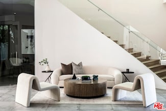 833 N Cherokee Ave, Los Angeles, CA 90038