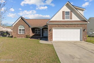 105 Fernie Ln, New Bern, NC 28560