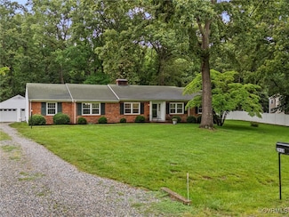 3910 Oxbridge Rd, North Chesterfield, VA 23236