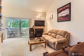 12429 NE 130th Ct Unit G304, Kirkland, WA 98034