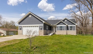 10207 Dodge Rd, Otisville, MI 48463