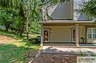 3108 Commons at Kingswood Dr Unit 8, East Brunswick, NJ 08816