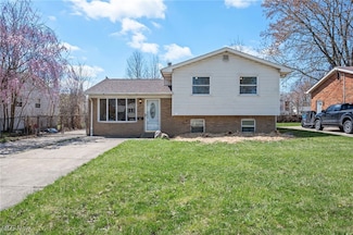 4124 Meadow Ln, Lorain, OH 44055