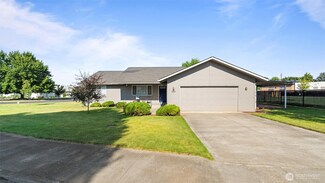 102 SE Maple Ave, College Place, WA 99324
