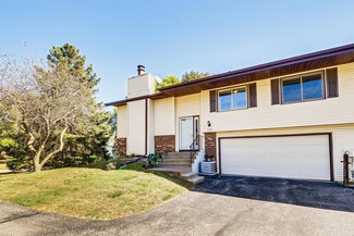 932 Heritage Ct W, Saint Paul, MN 55127