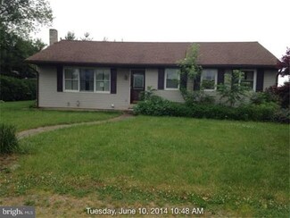 2720 W Philadelphia Ave, Oley, PA 19547