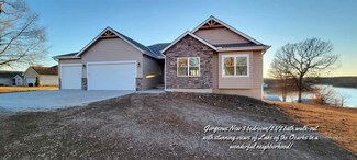 27979 Saddle Dr, Warsaw, MO 65355