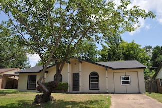 807 Phillips Dr, Ennis, TX 75119