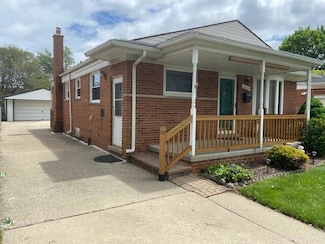7030 Berwyn St, Dearborn Heights, MI 48127