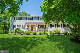 16 Fox Chase Ln, Belle Mead, NJ 08502