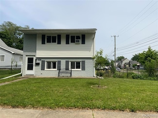 135 Gerald Ave, Clawson, MI 48017