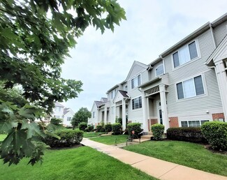 1532 New Haven Dr, Cary, IL 60013
