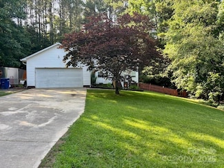 1920 Waldeck Ct, Mount Pleasant, NC 28124