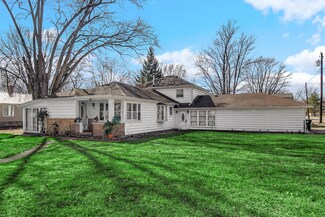 3804 Swift St, Hobart, IN 46342