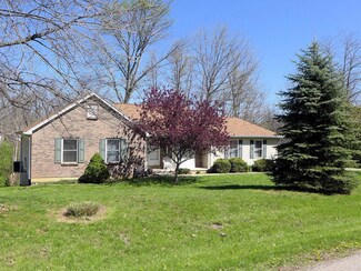 898 Beechwood Cir, Lawrenceburg, IN 47025