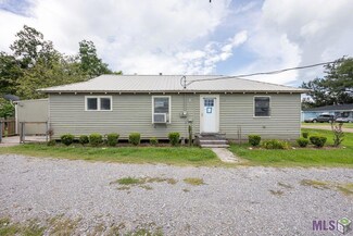 19367 Mimosa St, Vacherie, LA 70090