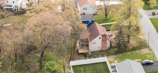 60 Oakwood Ave, Cumberland, RI 02864