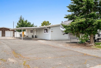 407 Offutt Dr, Moses Lake, WA 98837