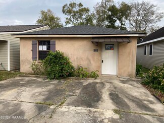 303 Lowell Dr, Lafayette, LA 70506