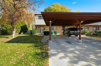 413 Buffalo Trail Unit 10601, Wheeling, IL 60090