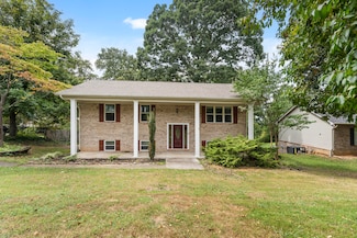 1609 Jett Rd, Maryville, TN 37804
