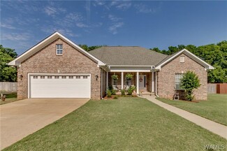 86 Ann St, Moundville, AL 35474