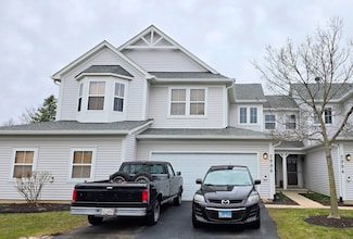 2996 Falling Waters Ln Unit 202996, Lindenhurst, IL 60046