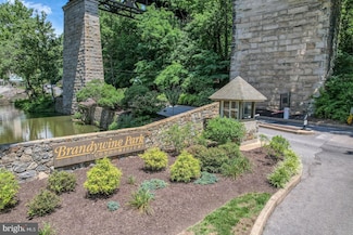 1704 N Park Dr Unit 605, Wilmington, DE 19806