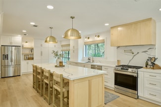 50 Eagle Rock Place, Spring, TX 77381