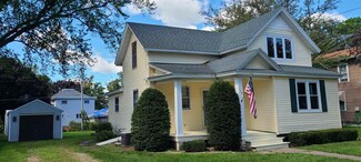 209 S Locust Ave, New Hampton, IA 50659