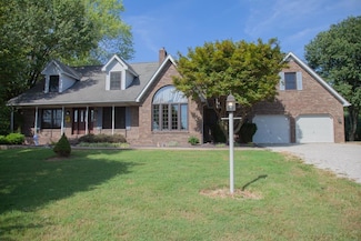 8904 Winery Rd, Wadesville, IN 47638