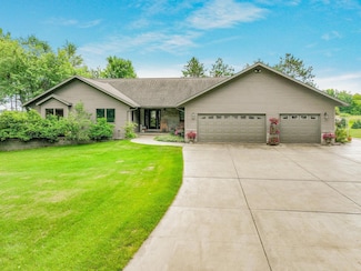 W9495 Springwood Ln, Thorp, WI 54771