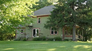 W1103 Miller Rd, Markesan, WI 53946