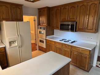 3247 Hulon St, Memphis, TN 38134