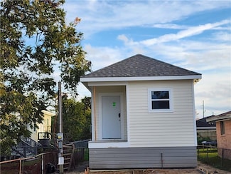 2108 18th St, Harvey, LA 70058