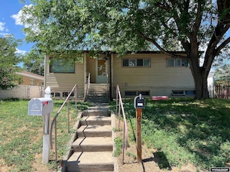 107 13th St, Wheatland, WY 82201