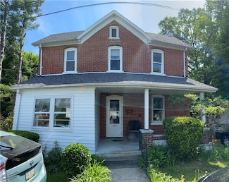 507 Maple St, Roseto, PA 18013