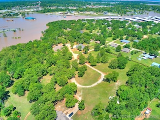 6 E 1200, Eufaula, OK 74432