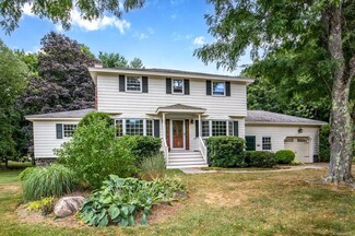 13 Hillcrest Dr, Acton, MA 01720