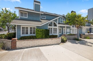 122 32nd St, Newport Beach, CA 92663