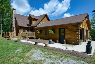 567 Weeks Rd NW, Floyd, VA 24091