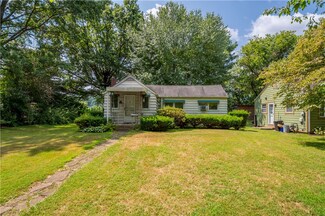 666 Maple Ln, Sewickley, PA 15143