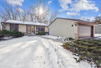 11672 Red Fox Dr, Maple Grove, MN 55369