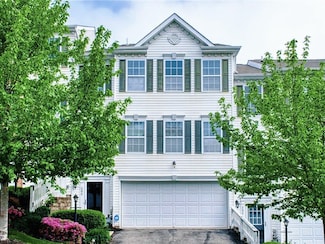 204 Ascot Ct, Coraopolis, PA 15108