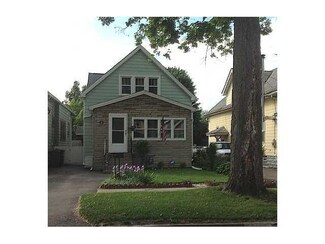 32 Melrose St, Buffalo, NY 14220