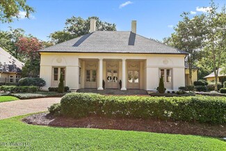 121 Windrush Dr, Ridgeland, MS 39157