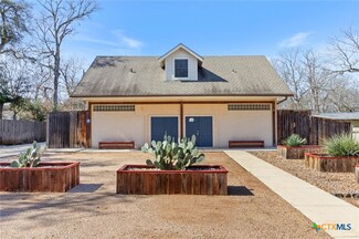 314 Harvard St, San Marcos, TX 78666