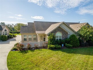 4230 Plantation Ridge Ln, Greensboro, NC 27409