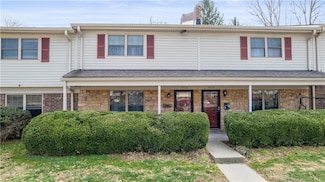 3074 Wooded Way, Jeffersonville, IN 47130