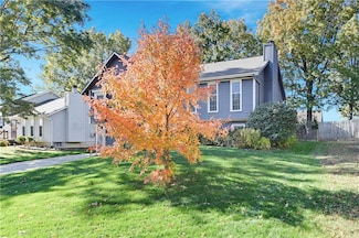 12838 S Navaho Dr, Olathe, KS 66062